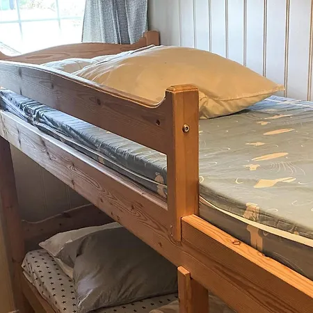 10 Person In Hovden-by Traum