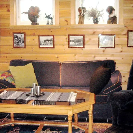 10 Person In Hovden-by Traum *